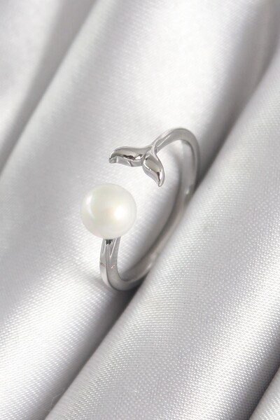 Inure Jewelry النحاس الفضة اللون الكرة اللؤلؤ الشكل ذيل السمكة نموذج خاتم المرأة