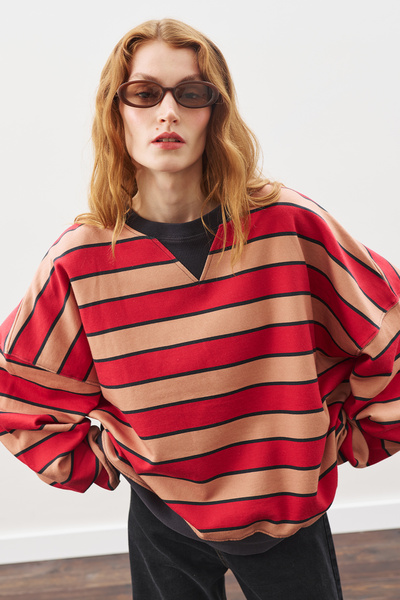 Manuka Oversized Striped Sweatshirt Red