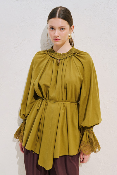 Manuka Lace Sleeves Edition Blazer Oil Green
