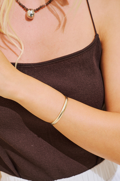 Manuka Liza Textured Bracelet Gold