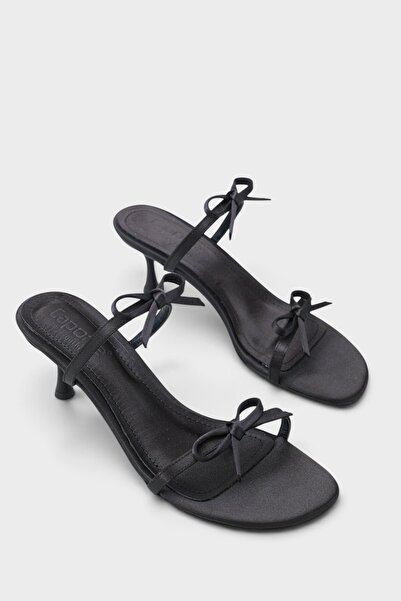 Capone Outfitters Women's sandals