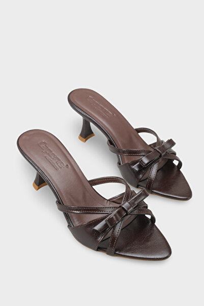 Capone Outfitters Holli Pointed Toe Strappy Mid-Heeled Stylish Women's Slippers