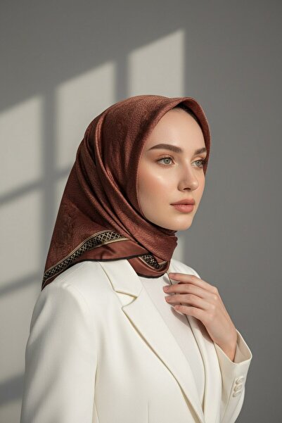 VİOLLA Twill Kare Desenli Hardal Renkli 90x90 Eşarp (İpek İçermez) Kenar Diki...