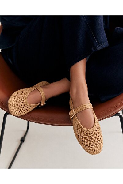 Capone Outfitters Dannie Hand Knitted Straw Leather Lined Women's Ballerinas