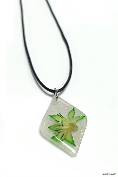 ZERO LAND Spt-Gld Tesbih Flower Baklava Sliced Epoxy (45546) Necklace Green
