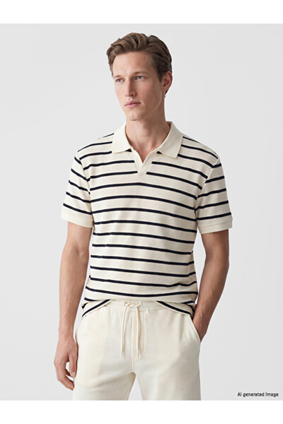 LC Waikiki Rmz Gi̇yi̇m Farkiyla Devrik Roba Yaka Çi Striped Rkek T-Shirt