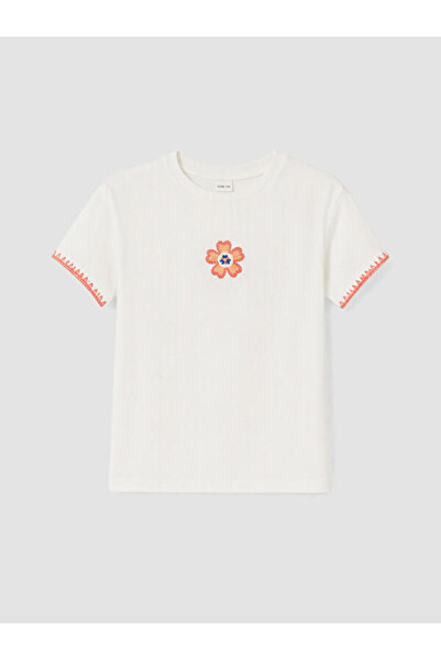 LC Waikiki Esvab • Modern & Distinctive Floral Embroidered Girls' T-Shirt