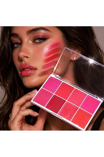 max elegance Blush Palette