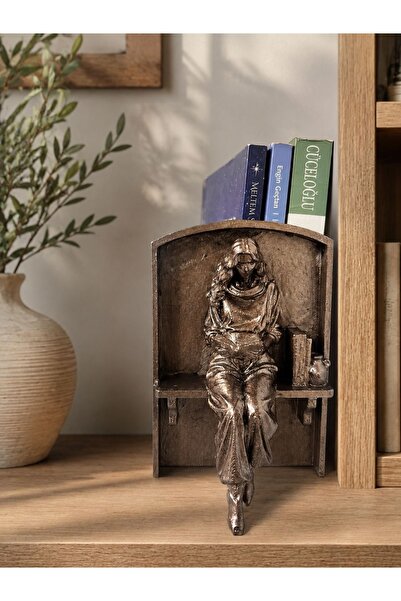 Kitap Okuyan Kadın Figürlü Dekoratif Biblo, Kitap Önü ve Kitap Yanı Masa Süsü
