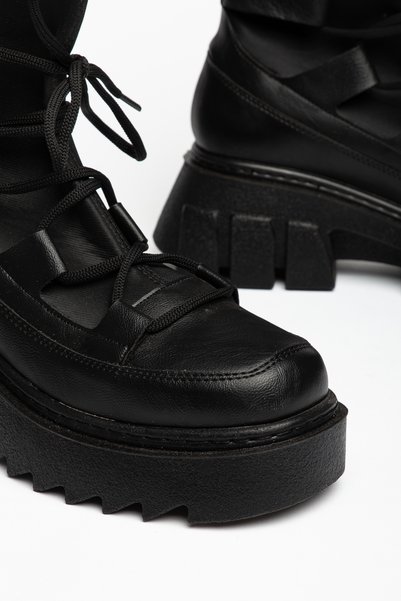 Dubais Shoes Black Leather Thick Soled Lace-Up Women's Boots