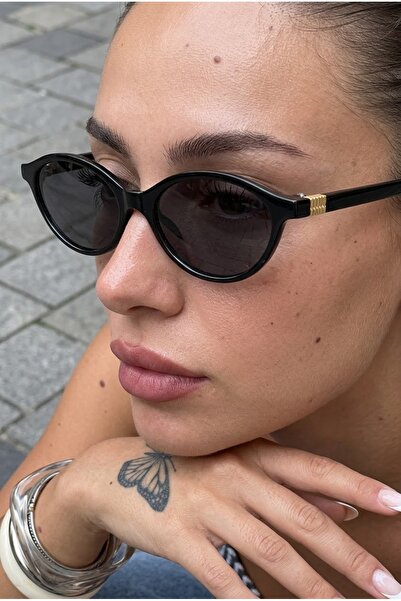 Eyesofia Bat Ellipse Black Ultra Light Women's Sunglasses with Uv400 Filter