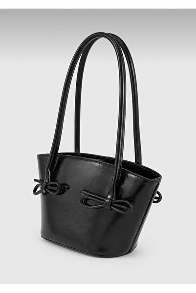 bag حقيبة كتف نسائية من نيو سيزون فايند بتصميم فيونك بيرنت هبستد