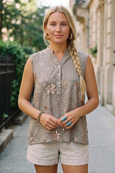 Chiccy Ιταλικό βιζόν με γιακά, αμάνικο, με κουμπιά, με παγιέτες, κεντημένο, c...