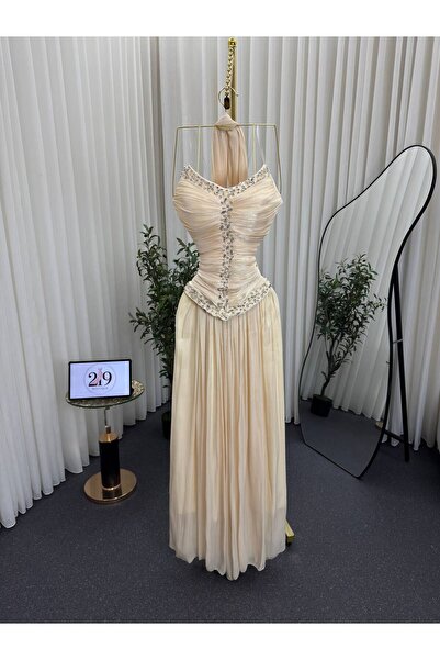 Boutique 219 فستان سهرة شيفون لمعة بيج