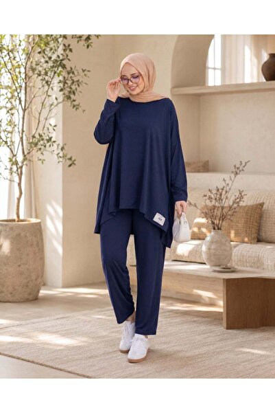 unika boutique Γυναικείο Σετ Casual με Λεπτομέρεια Έμβλημα, Διπλό Σετ
