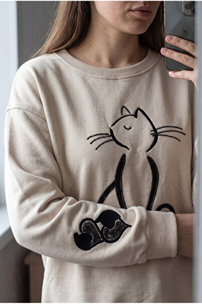FEMELLE Beige Cat Embroidered Bead-Embroidered 100% Cotton Sweatshirt
