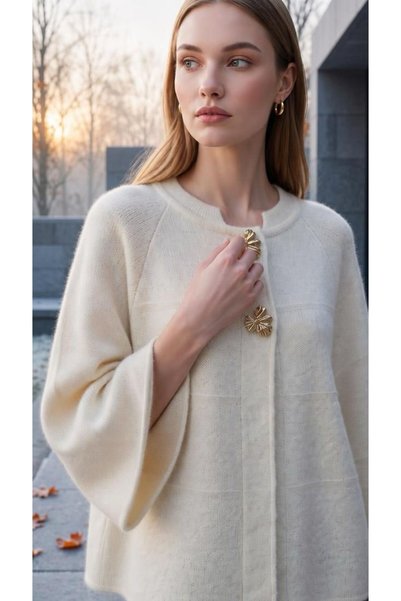 AYMİSS Ges Kol, Stylish Cardigan with Double Brooches (Pancho) and Hidden Buttons