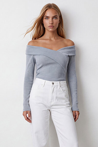 Trend Alaçatı Stili Women's Gray Wide Collar Ottoban Blouse Alc-X14342
