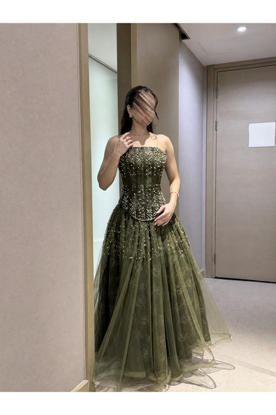 Rizwan01 Elegant Evening Dress in Luxurious Oil Green with Pearl Detailing