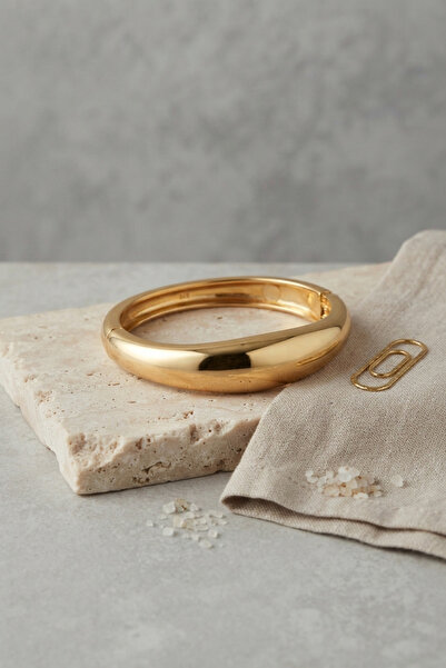 Clariss Gold Color Brass Curved Model Vintage Handcuff Bracelet