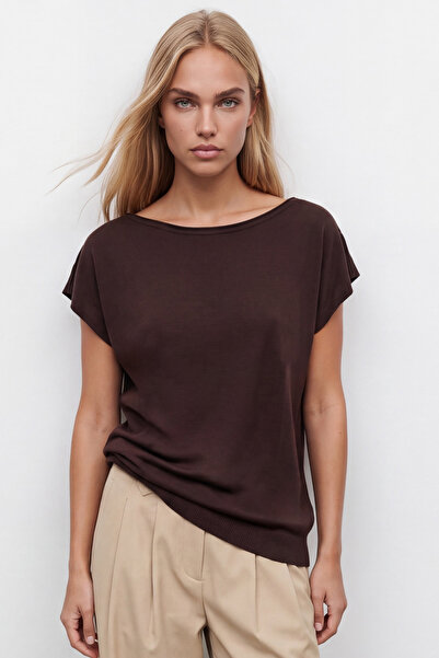 Trend Alaçatı Stili Women's Brown Crew Neck Zero Sleeve Knitwear Blouse Alc-X...
