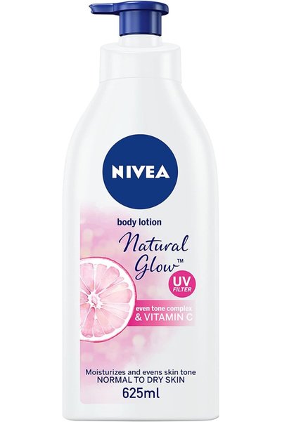 NIVEA لوشن الجسم الموحد اللون، مركب التوهج الطبيعي وفيتامين سي، حماية من الأش...