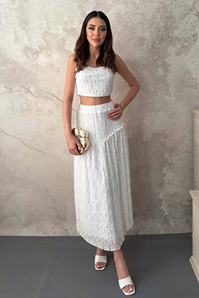 End Black Store White lace blouse and ruffled skirt set