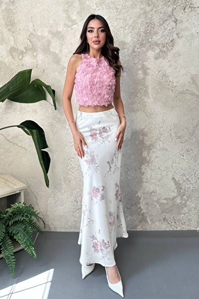 End Black Store Ecru satin soft floral skirt