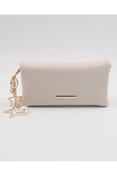 lalettobags Γυναικεία τσάντα clutch με λουράκι αλυσίδας και λεπτομέρεια charm