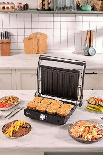 Karaca Robotoast Meat Sear 8 Kişilik Döküm Grill Tost Makinesi