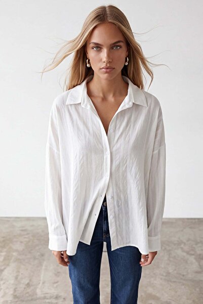 Trend Alaçatı Stili Women's white jacquard oversize woven shirt alc-x15629