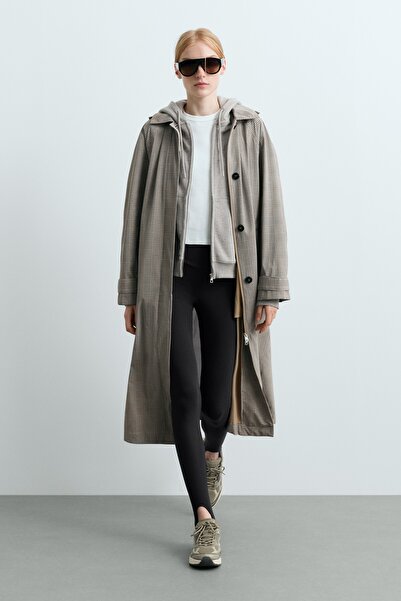 Oysho Check extra lightweight 10k waterproof long jacket