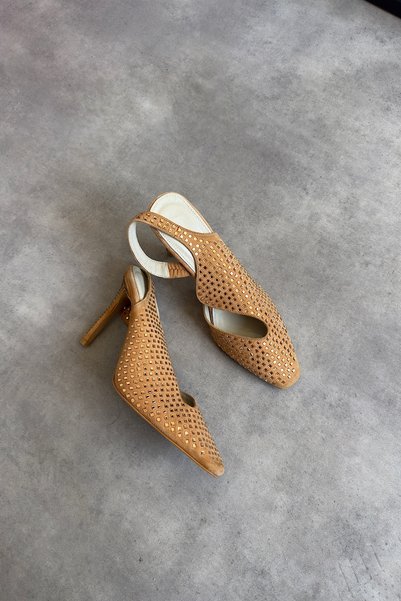 SHOEBELLAS Yekı Taba Pim Detaylı Kadın Topuklu Ayakkabı