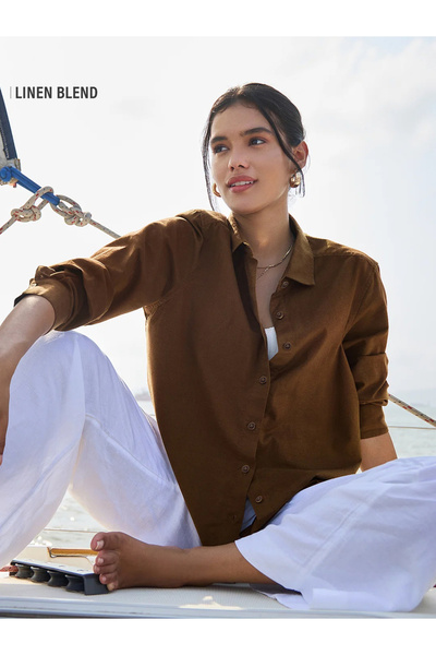 The Souled Store By Styli قميص بني بأكمام طويلة من مزيج الكتان بقصة عادية