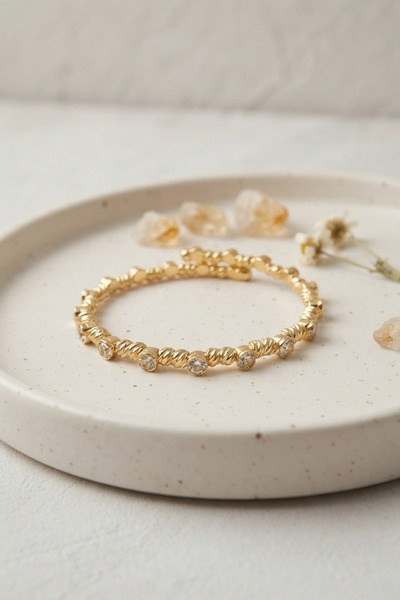 Skygo Gold Color Dorika Model Row Zircon Stone Women's Bracelet Tj-Bb8861