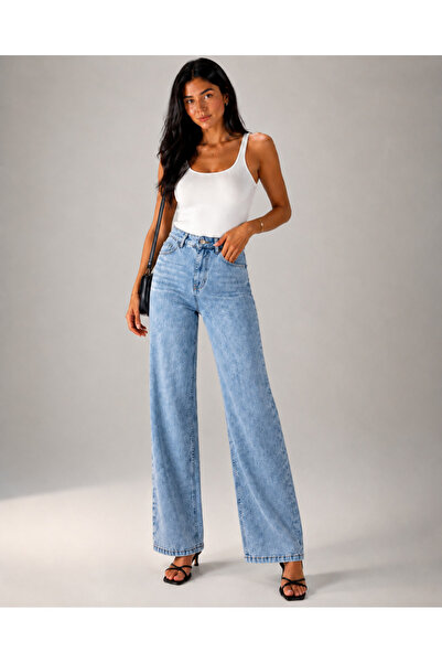 SHEVEGA Pantaloni de damă din denim, cu talie înaltă, pre-îmbrăcati, croială largă/lărguță, cu aspect spălat.