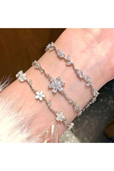 Heda Jewelry Floral Jewelry Set - White Flower Necklace and Bracelet Set