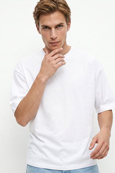 MAXIMILLIAN Men's White Oversize Crew Neck Cotton T-Shirt