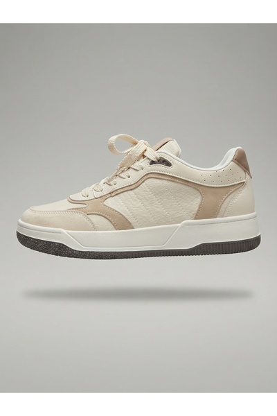 Generic Brand Men's Casual Low-Top Sneaker in Beige & Off-White with Contrast...