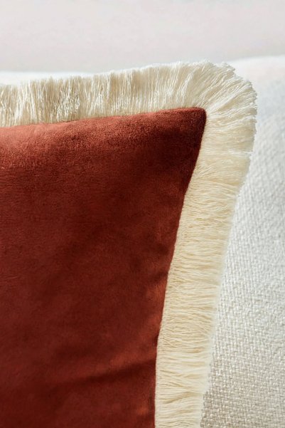 Vannes Home Luxury Velvet 2-Piece Decorative Throw Pillow Cover Red 45X45 cm