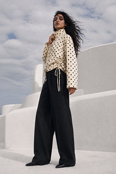 CrepTekstil Crep Kadın Puantiyeli Ceket Büzgü Detaylı Düğmeli Dik Yaka Oversize Ceket