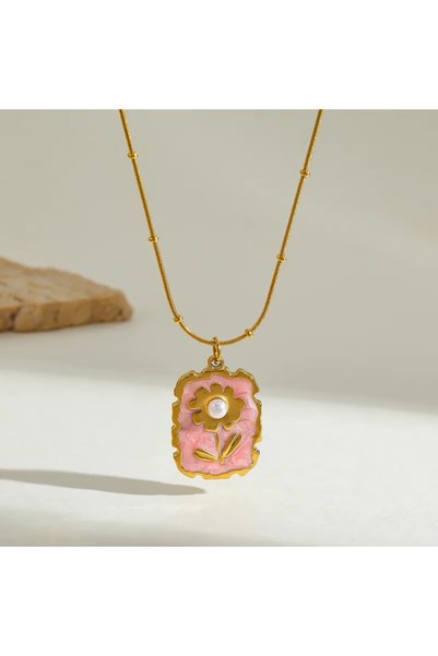 Peach Jewelry Ορθογώνιο μενταγιόν με λουλούδι και μαργαριτάρι, ροζ φόντο, από...