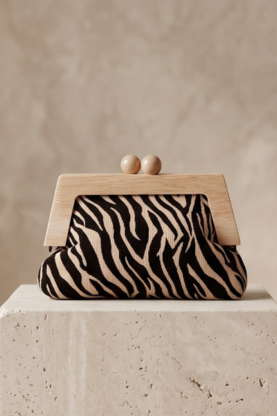 Nua Bags Ahşap Saplı Zebra Desenli Kadın El ve Omuz Çantası