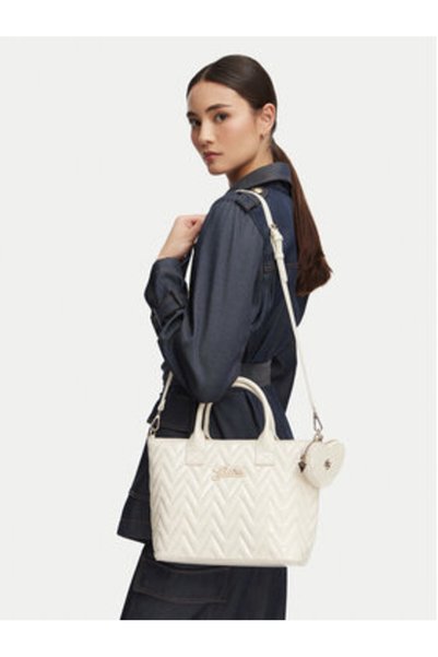 Guess Geantă J6YZ15 W3003 Culoare crem