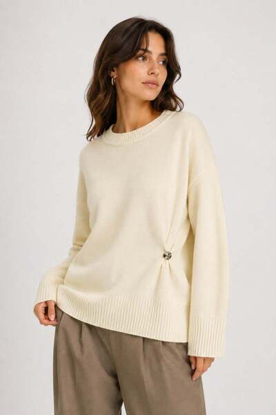 Vadon 1045 Women's Crew Neck Side Buckle Detailed Knitwear Sweater Cream
