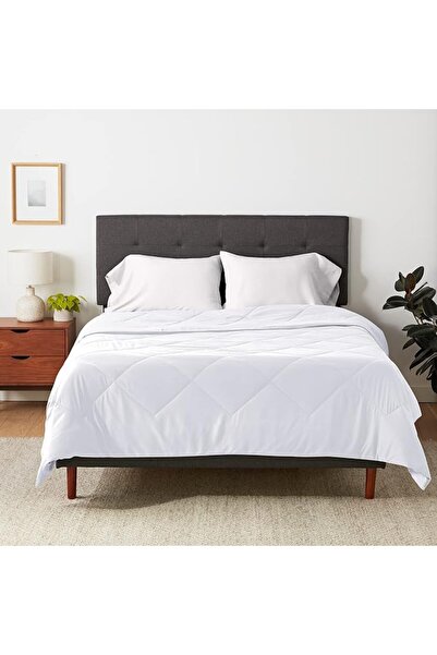 Amazon basics Reversible Lightweight Microfiber All Season Comforter Blanket,...