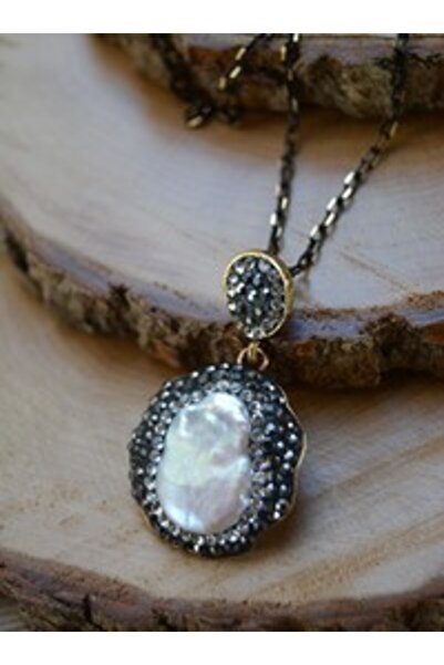 Stoneage Gum Pearl Handmade Necklace - White -