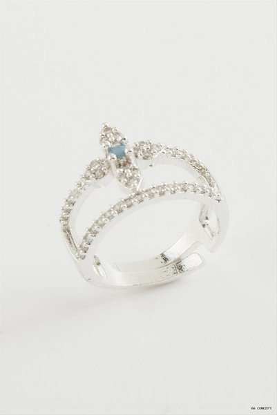 ZERO LAND CONCEPTA Flower-Shaped Zircon Ring (234139) Silver-Colored