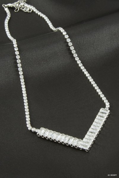 ZERO LAND CONCEPTA Triangle-Shaped Luxury Necklace with Zircon Stones, 8 mm (...