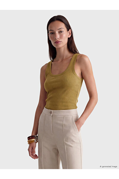 LC Waikiki Alita city women's u-neck tank top: the alita city difference